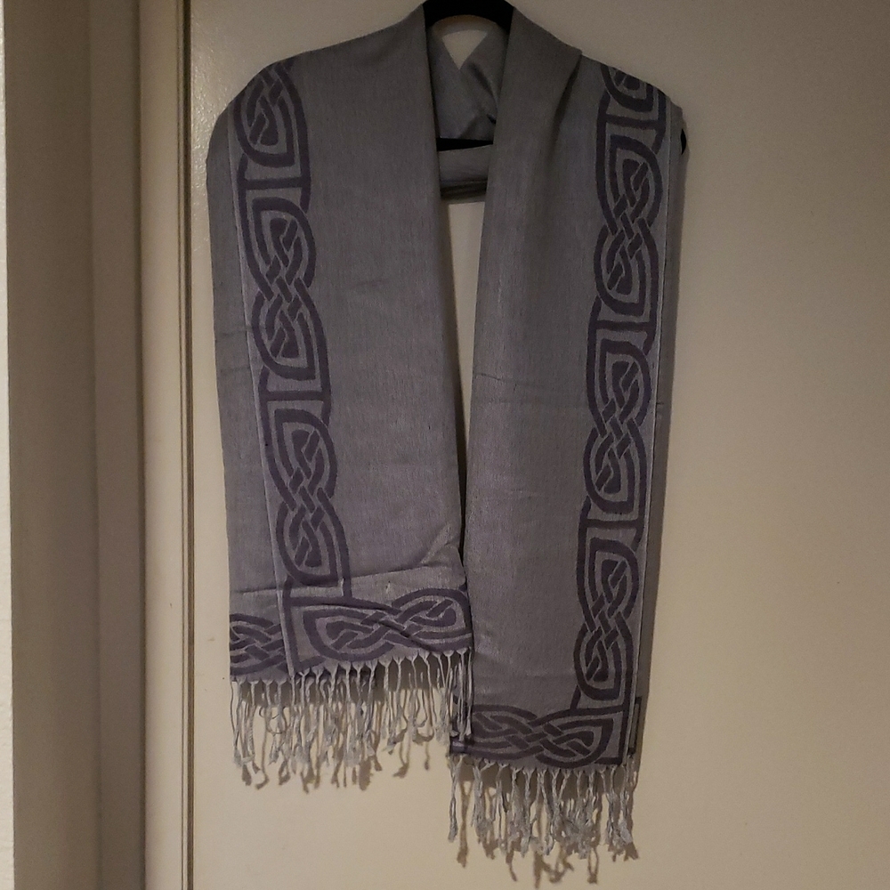 Gray Scarf with Fringe and Pattern